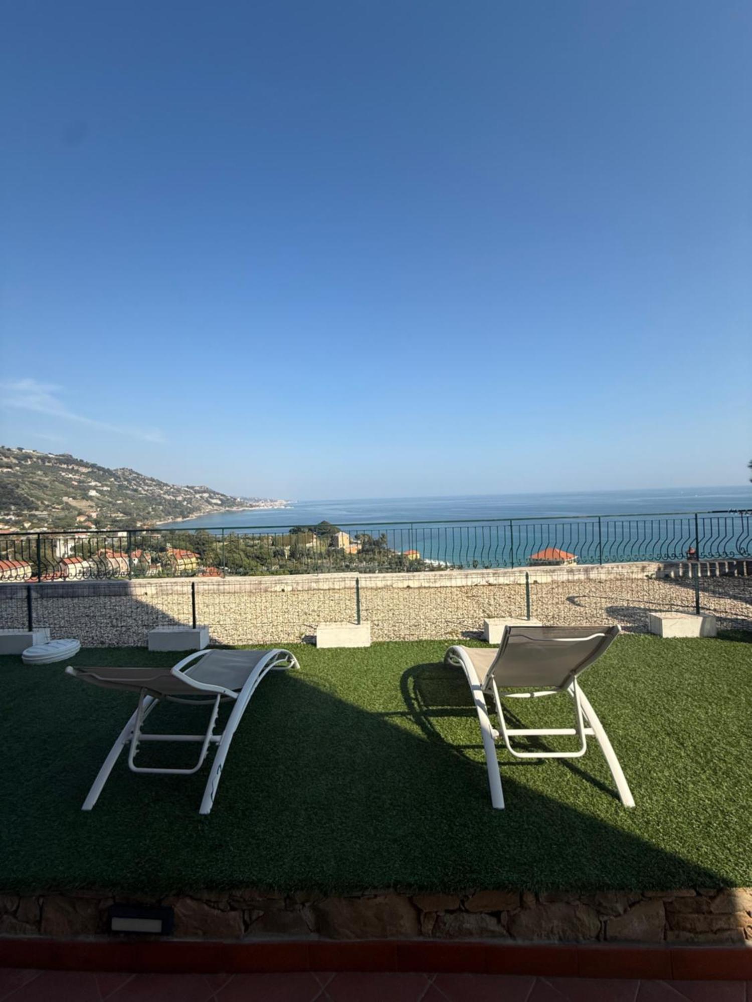 Agriturismo Un Mare Di Fiori فنتيميليا المظهر الخارجي الصورة