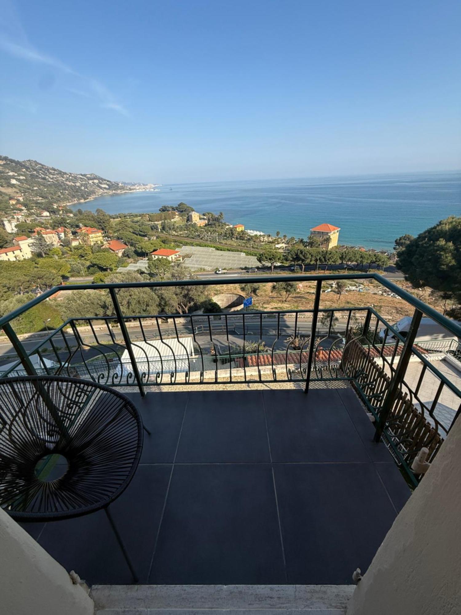 Agriturismo Un Mare Di Fiori فنتيميليا المظهر الخارجي الصورة